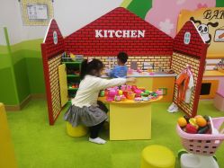 -莫莉幻想儿童乐园(郑州丹尼斯三天地店)