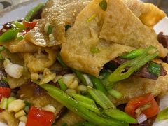 腊肠炒特色豆腐-文杰餐馆(南洪时尚风情街店)