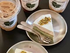 -SAFARI COFFEE