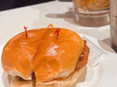 -香港新发烧腊茶餐厅(水围店)