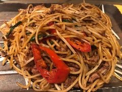 瑞士汁牛肉炒河-翠华餐厅