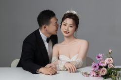 -MAO亲爱的猫婚纱摄影工作室