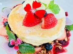 多莓花朵煎饼-Fern Forest Cafe