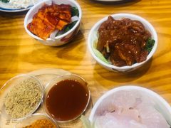 经典三料蘸酱-么肆烤肉·中式自助·烤肉大排档(街道口季佳PAI店)