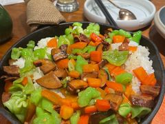 牛肝菌火腿羊芋焖饭-云海肴·汽锅鸡·云南代表菜(丁香国际店)