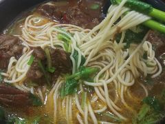 -志权牛肉面(灵山路店)