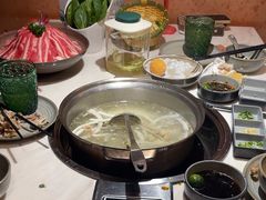 -喃喃椰·糟粕醋·椰子鸡火锅(七堡花园店)