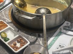 -禄婶鸡煲·打边炉