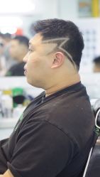 -DL BARBERSHOP男士理发店