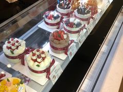 -花花卷卷·鲜食蛋糕(静安久光百货店)