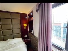 -好家园酒店(深圳坪山技术大学地铁站店)