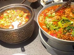 -万重锦·人文川菜馆(骡马市店)