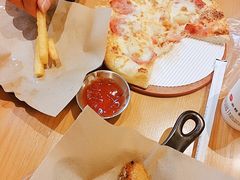 -必胜客(WOW昙华林店)