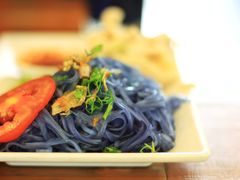 -蝶豆花蓝面条