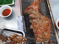 -三子烤羊腿·海鲜(弘阳店)