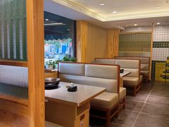 -啊美丽炭火烤肉(滑翔一店)