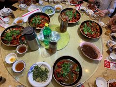 -鲁小三·大骨自助(金山总店)