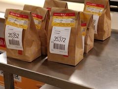 -麦当劳(新华路步步高店)