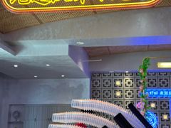 -肥肥虾庄·金牌油焖大虾(首义路店)