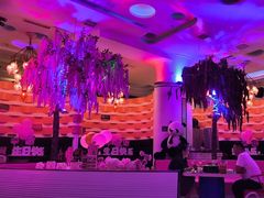 -巴特餐饮6加1音乐餐吧·新疆菜