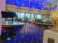 -碧中海汤泉汗蒸酒店