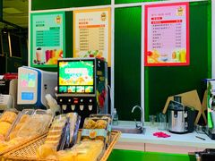 -同济大学本部学苑饮食广场