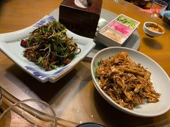 香椿苗豆腐丝-局气烤鸭·北京菜(前门店)