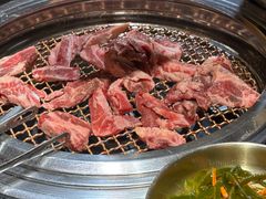-韩烧牛中牛·甄选黑牛烤肉(黑金店)