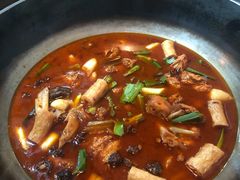 -三里屯土灶炖公鸡地锅鸡(江东店)