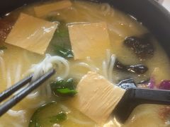 -桥香园过桥米线(国贸店)