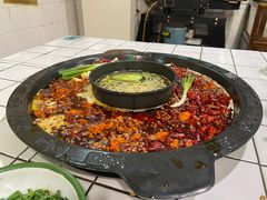 -财二舅火锅招待所