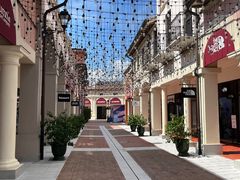 -佛罗伦萨小镇广佛名品奥特莱斯(疏港路店)