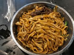 -牛一煲美食(江高店)