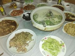 -天乐农家鱼头王(天目湖店)