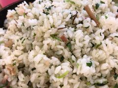 -侬佳蒸菜馆(听潮店)