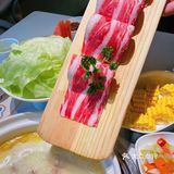 是老广人民经常说的：鸡有鸡味 汤鲜且浓郁，煮菜提鲜入味