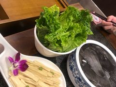 -小天鹅火锅·一线江景洪鼎旗舰店(洪崖洞店)