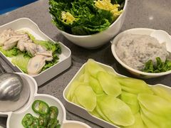 -郑猛记石岐鸽主题餐厅(长江店)
