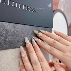 -隅日式美甲美睫專門店