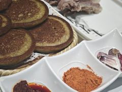 -三江源美食城