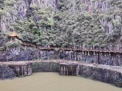 -汉中石门栈道风景区