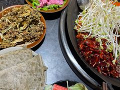 -四小区火锅·巷子里的重庆火锅(花照壁店)