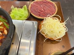 -黔有有贵州酸汤夺夺粉火锅(五味十字店)