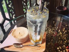 -西关84·History·Art·Cafe