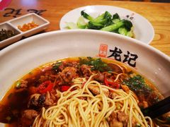 -湘人龙记老长沙米粉(华普国际大厦店)