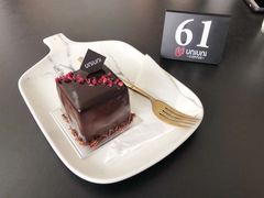 -UNI UNI(环亚凯瑟琳店)