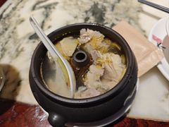 -蔼若春.传承三十年云南菜(金碧公园店)