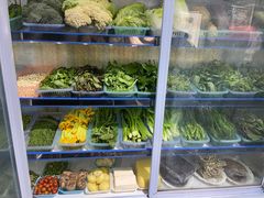 自助取餐区-绿草墩