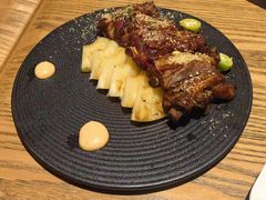 -Two Birds One Stone·一石二鸟(诚品生活店)