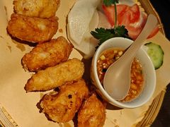 -大头虾越式风味餐厅(光明广场店)